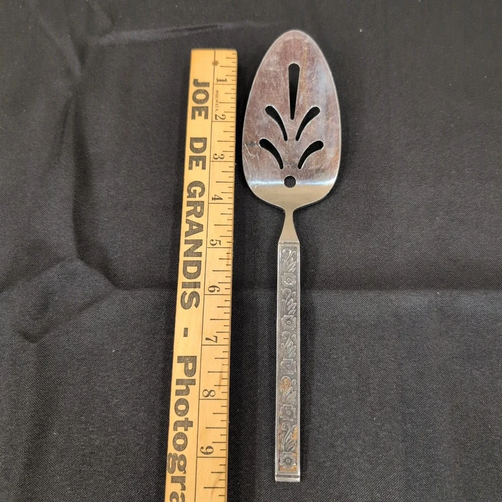 Gold Standard Stainless Japan Slotted Pie Cake Server Floral Handle Silver Tone
